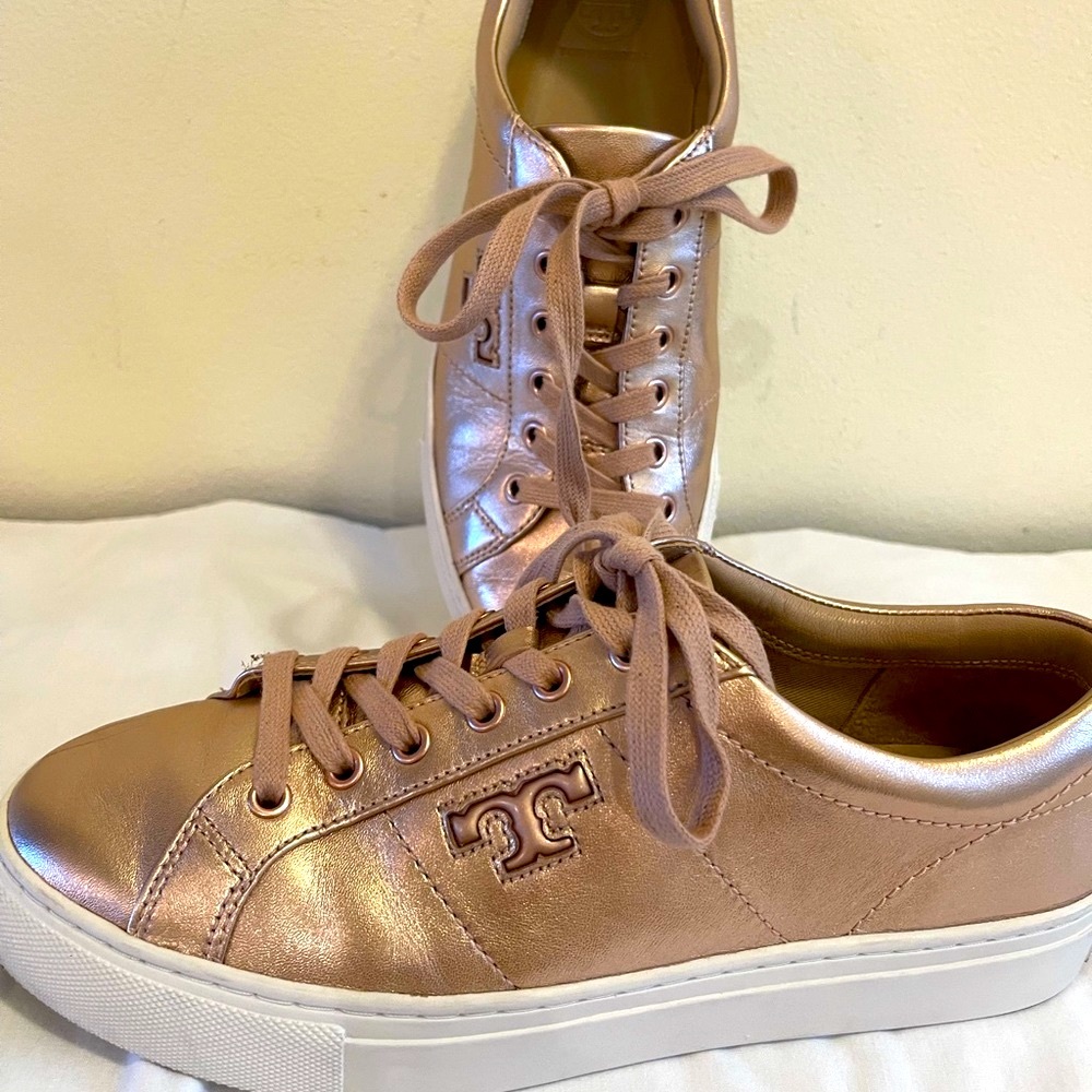 Tory Burch rose gold sneaker-size 7.5.